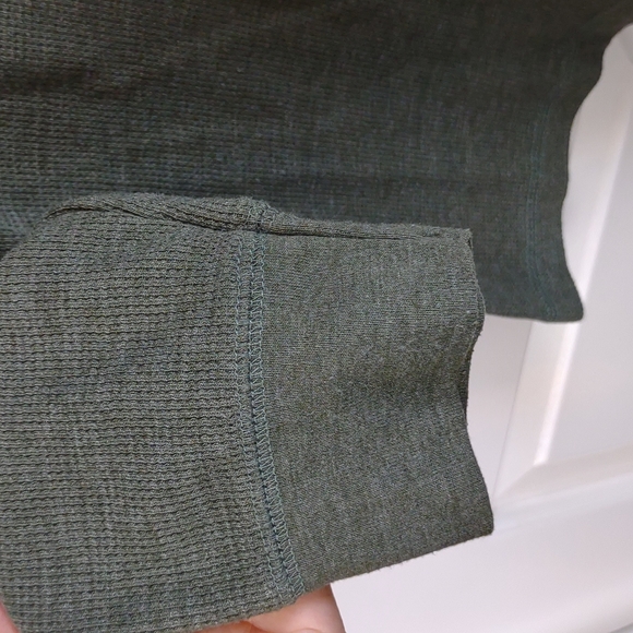 Quicksilver Youth Green (Thyme) Thermal Long Sleeve Crewneck Graphic T-shirt - Picture 5 of 6